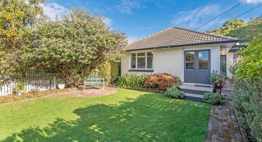  at 1/32 Taupata Street, Redcliffs, Christchurch