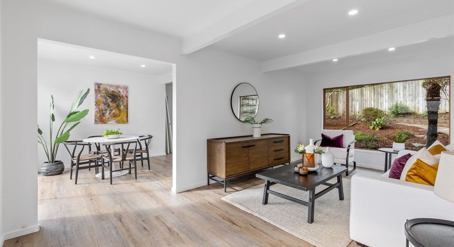 at 2/867 Beach Road, Waiake, North Shore City, Auckland