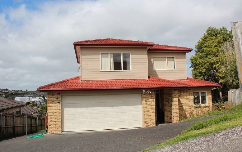  at 4 Trotting Terrace, Fairview Heights, North Shore City, Auckland