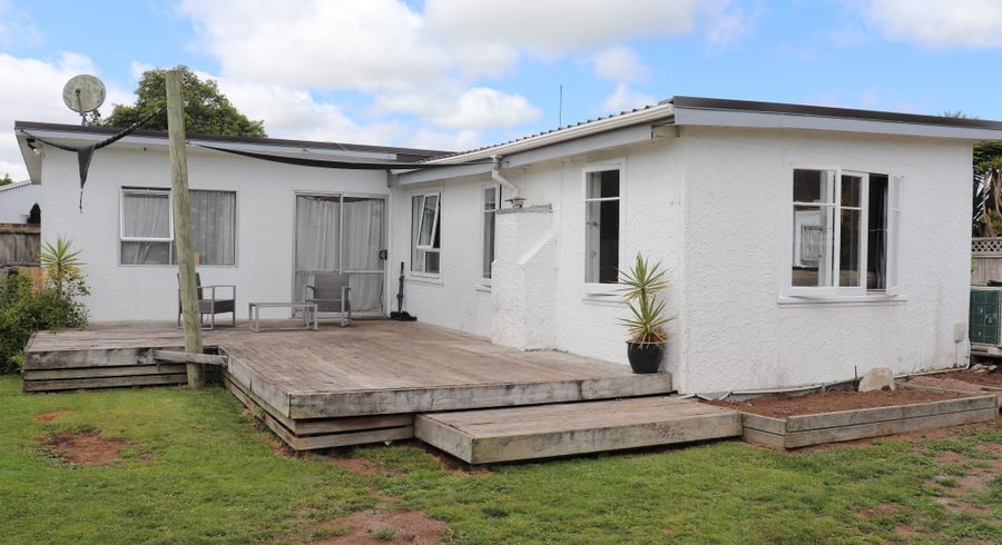 at 5 Oak Avenue, Nawton, Hamilton
