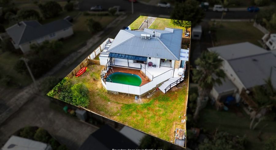 at 18 Murray Road, Te Atatu Peninsula, Waitakere City, Auckland
