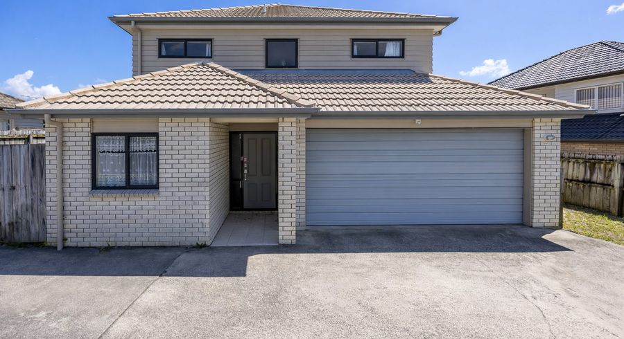  at 18 Merlot Way, Te Atatu South, Waitakere City, Auckland