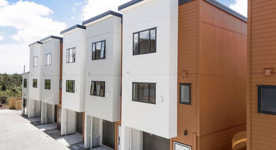  at 11/145 Albany Hway, Glenfield, North Shore City, Auckland