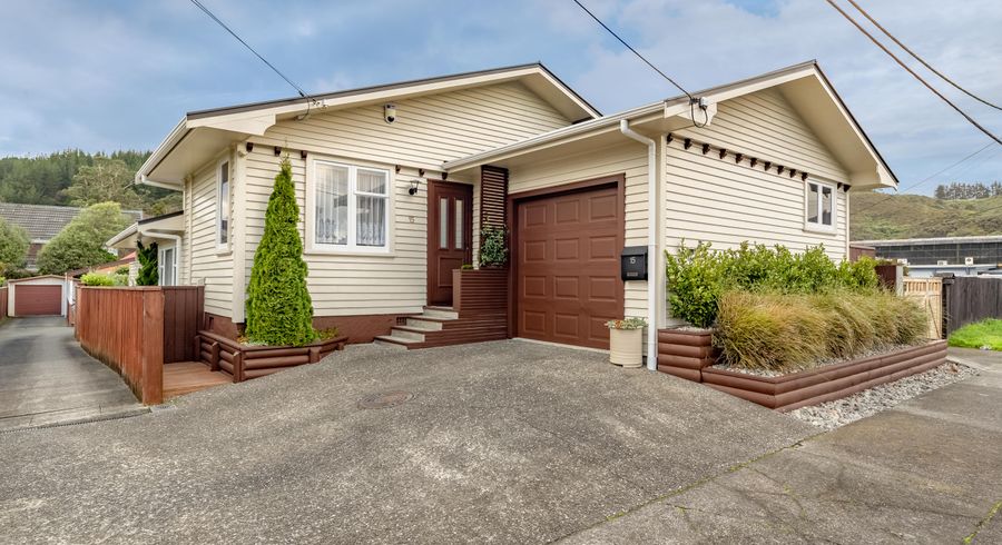  at 15 Montgomery Crescent, Clouston Park, Upper Hutt