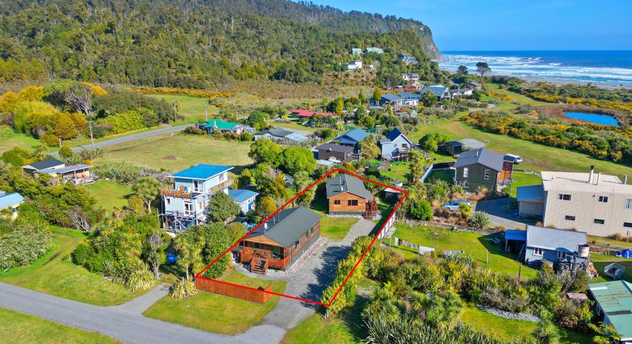  at 4 Russell Street, Okarito, Westland, West Coast