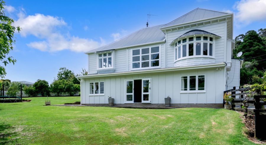  at 12 Mildon Road, Waitakere, Waitakere City, Auckland