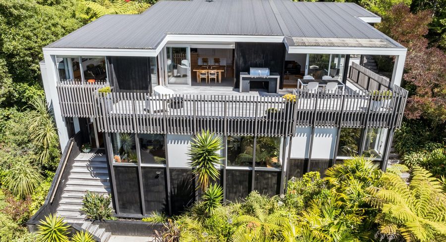  at 4 Francis Bell Grove, Lowry Bay, Lower Hutt, Wellington