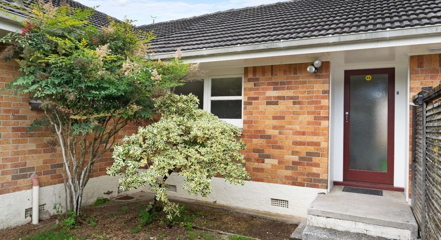  at 5/37 Tawera Road, Greenlane, Auckland