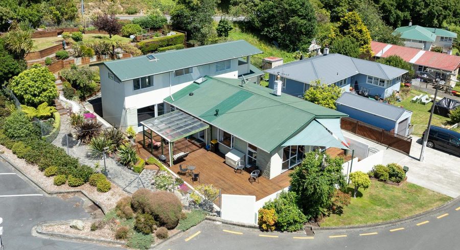  at 8 Boscobel Lane, Tawa, Wellington, Wellington