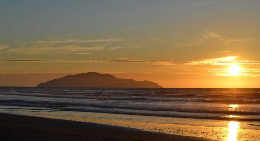  at 239 Manly Street, Paraparaumu Beach, Kapiti Coast, Wellington