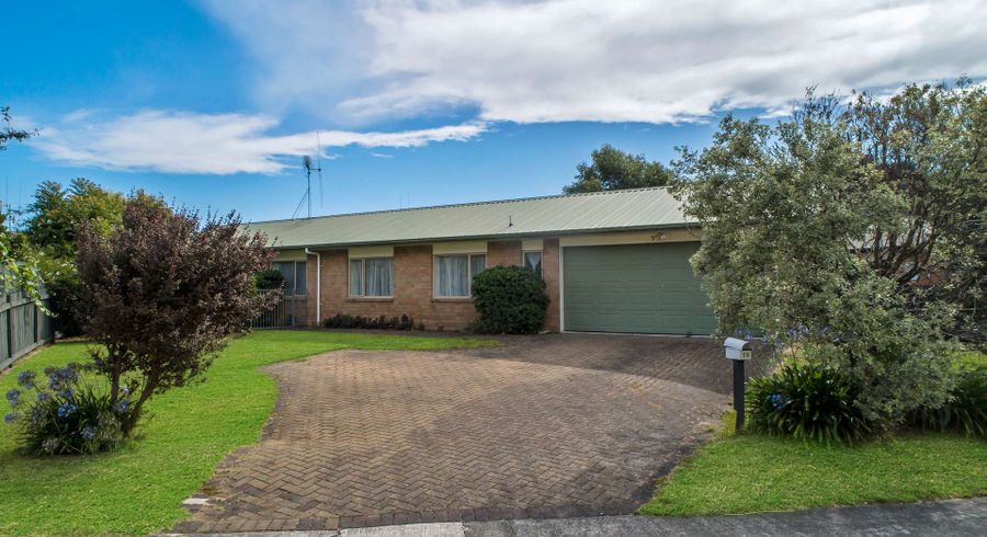  at 19 Catalina Drive, Melville, Hamilton