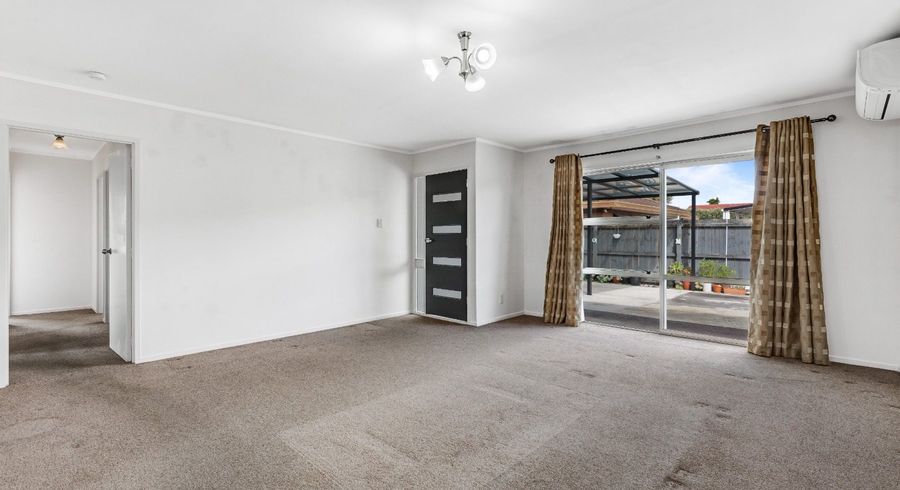  at 2/17 Berwyn Avenue, Takanini, Papakura, Auckland