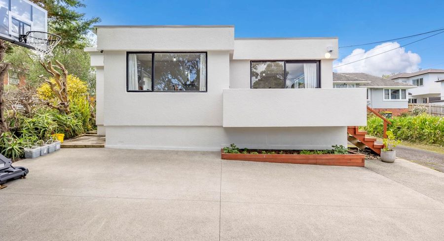  at 2/41 Merriefield Avenue, Forrest Hill, North Shore City, Auckland