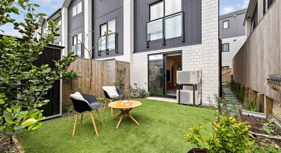  at 4/10 Willcott Street, Mount Albert, Auckland City, Auckland