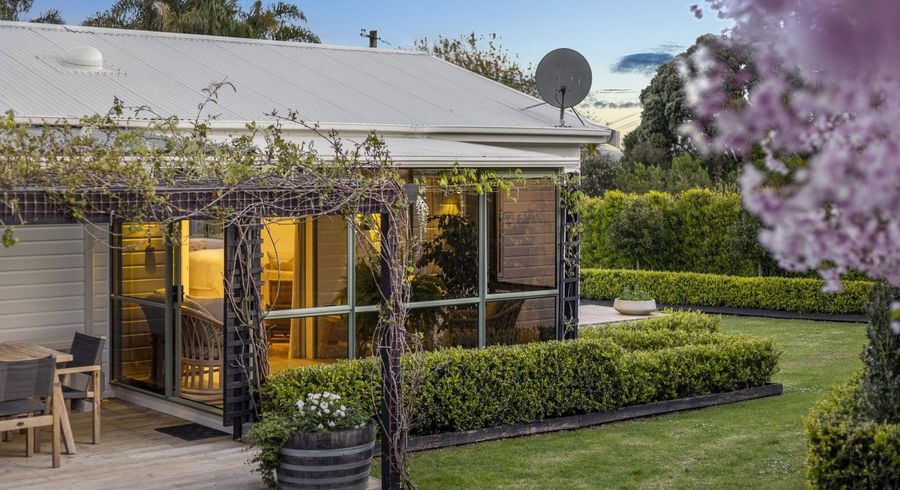  at 2 Ridge Road, Oneroa, Waiheke Island
