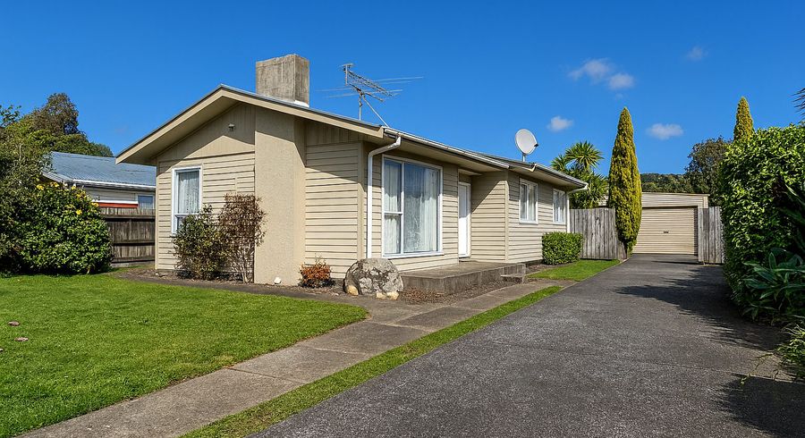  at 17 Mountbatten Grove, Clouston Park, Upper Hutt, Wellington