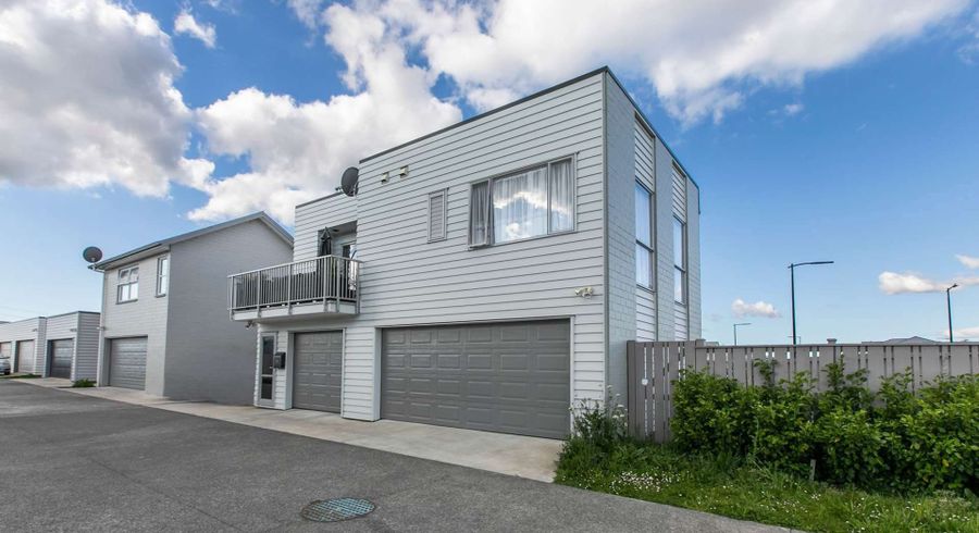  at 2/26 Hollowout Street, Takanini, Papakura, Auckland