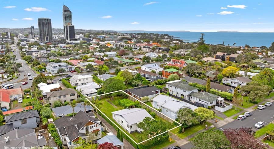  at 17 Napier Avenue, Takapuna, North Shore City, Auckland