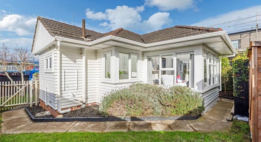  at 30 Ngataringa Road, Devonport, North Shore City, Auckland