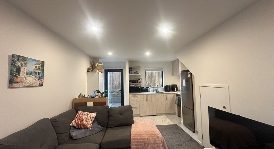  at 7/170 Don Buck Road, Massey, Waitakere City, Auckland