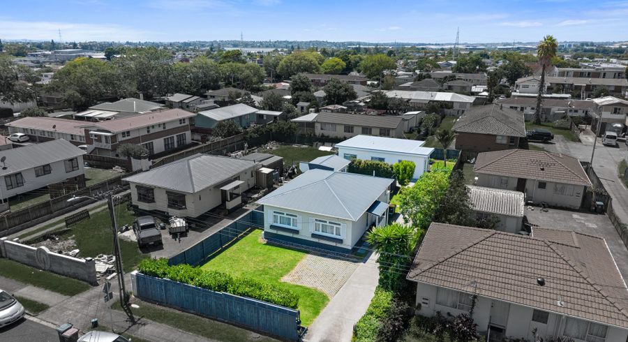  at 32 Hutton Street, Otahuhu, Auckland City, Auckland