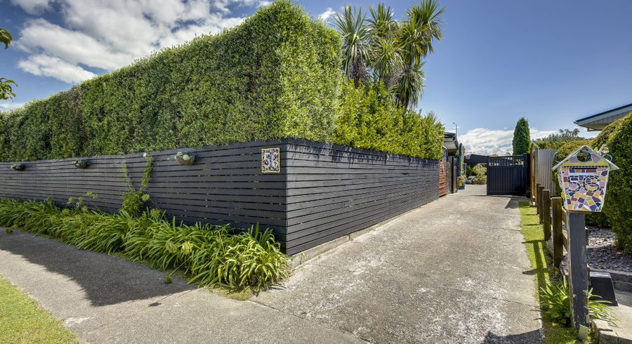  at 56 Clarence Cox Crescent, Pirimai, Napier