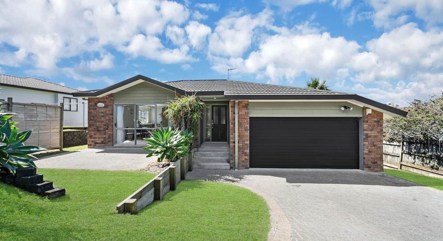  at 23 McKinley  Road, Sunnyvale, Waitakere City, Auckland