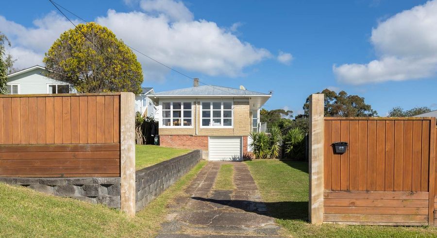  at 48 Seaview Road, Glenfield, North Shore City, Auckland