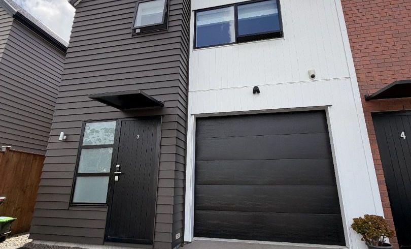  at 3/18 Kaimai Avenue, Massey, Waitakere City, Auckland