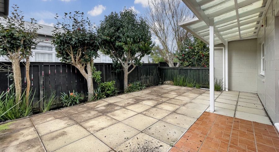  at 2/13 Armadale Road, Remuera, Auckland City, Auckland