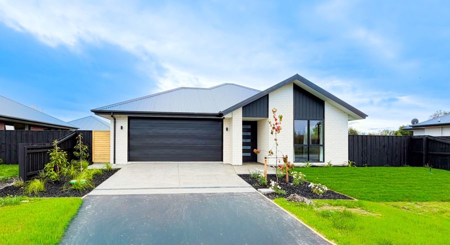  at 14 Morrison Avenue, ELGIN