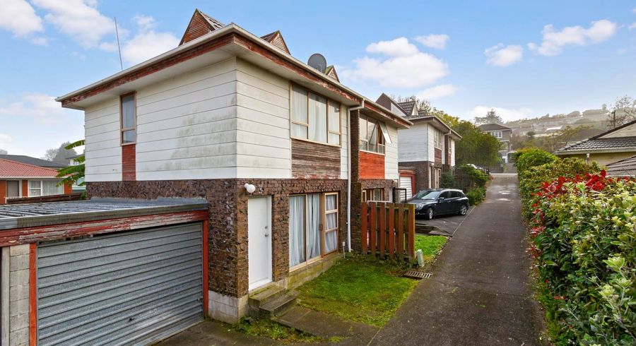  at 4/112 Owairaka Avenue, Owairaka, Auckland