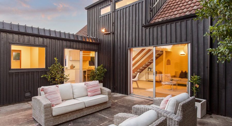  at 2/24 Creyke Road, Ilam, Christchurch City, Canterbury