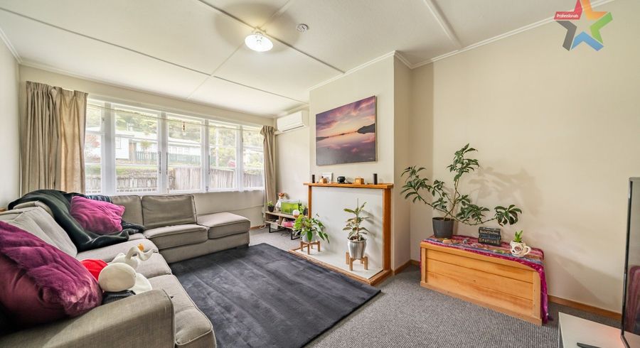  at 32 Bird Grove, Stokes Valley, Lower Hutt, Wellington