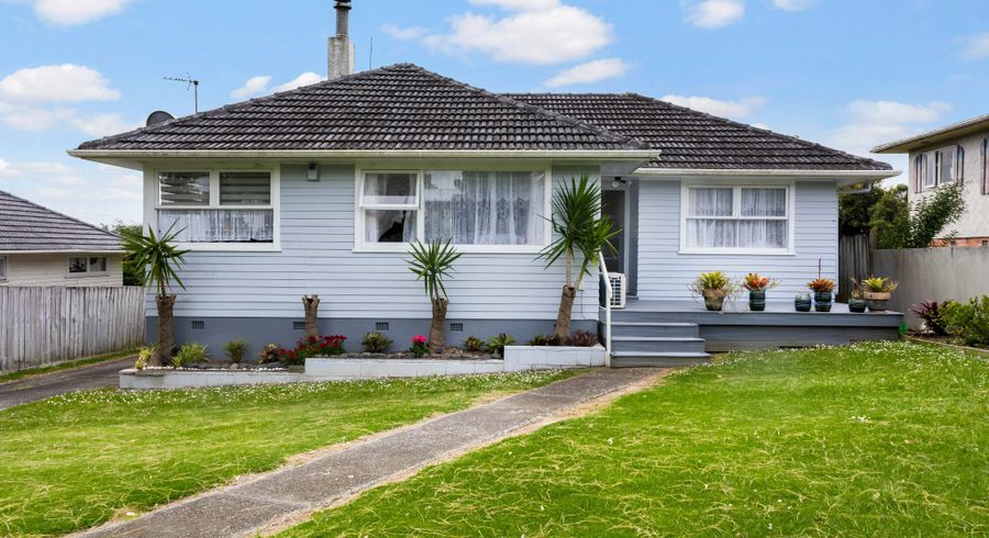  at 5 Thomas Rea Place, Te Atatu South, Auckland