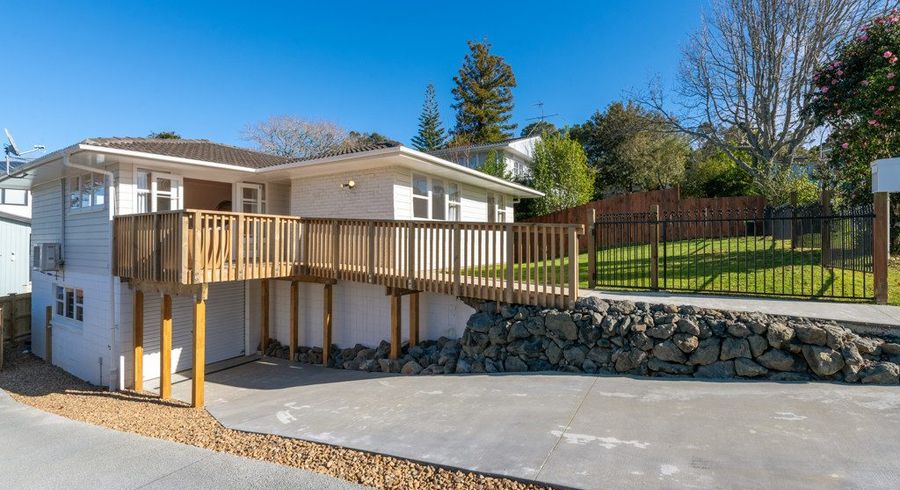 at 3 Gladys Avenue, Glenfield, North Shore City, Auckland