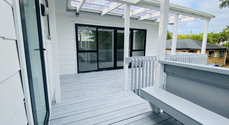  at 32 Kelman Road, Kelston, Auckland