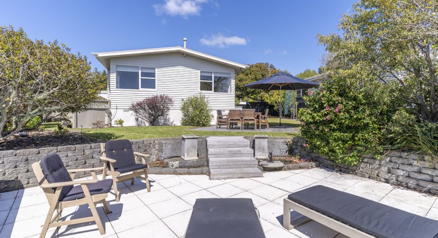  at 48 Churton Drive, Churton Park, Wellington