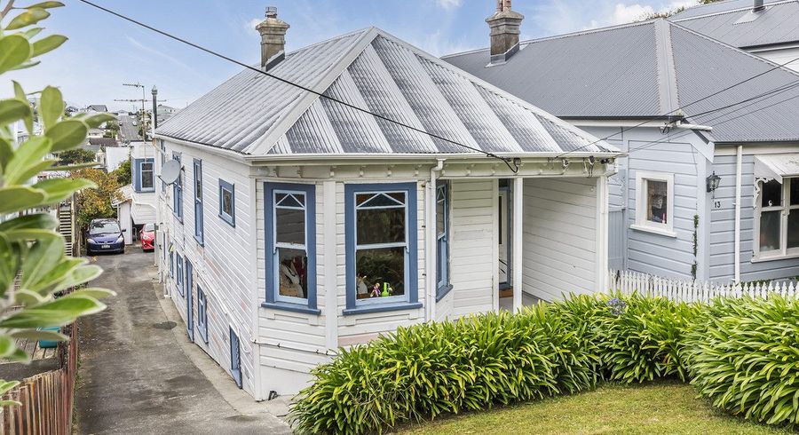  at 11 Hinau Road, Hataitai, Wellington, Wellington