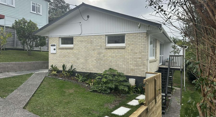  at 2/7 Dakota Avenue, Beach Haven, North Shore City, Auckland