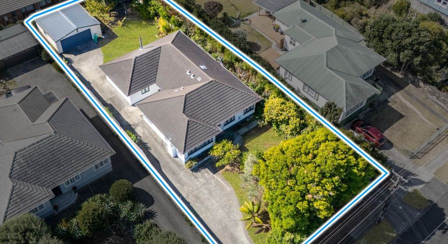  at 33 Miller Road, Mangere Bridge, Auckland