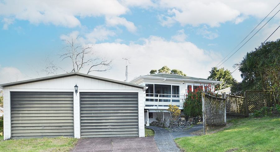  at 52 Beaubank Road, Kelston, Waitakere City, Auckland