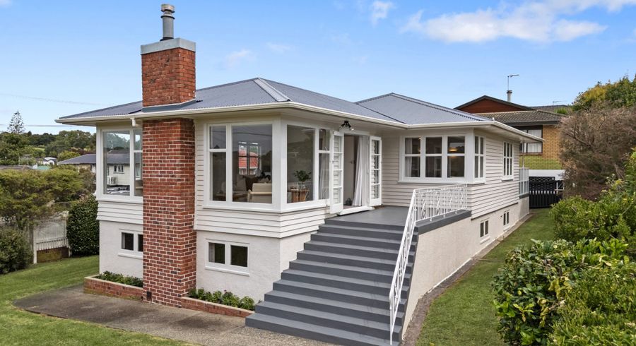 at 2 Stamford Park Road, Mount Roskill, Auckland City, Auckland