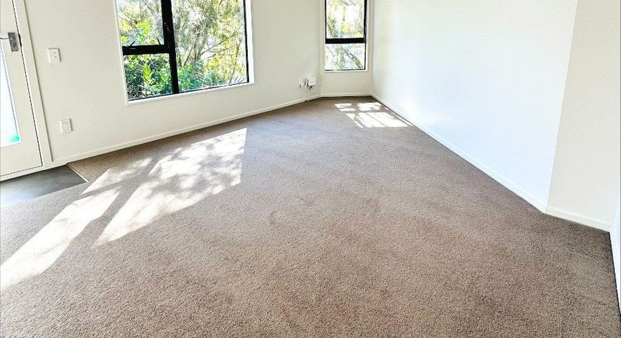  at 6B Gill Road, Lowry Bay, Lower Hutt, Wellington