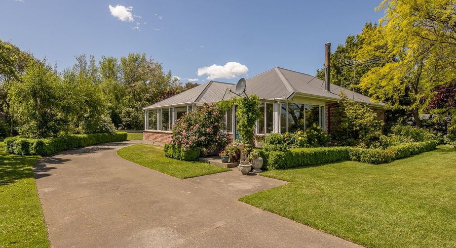  at 2579 Christchurch Akaroa Road, Ataahua