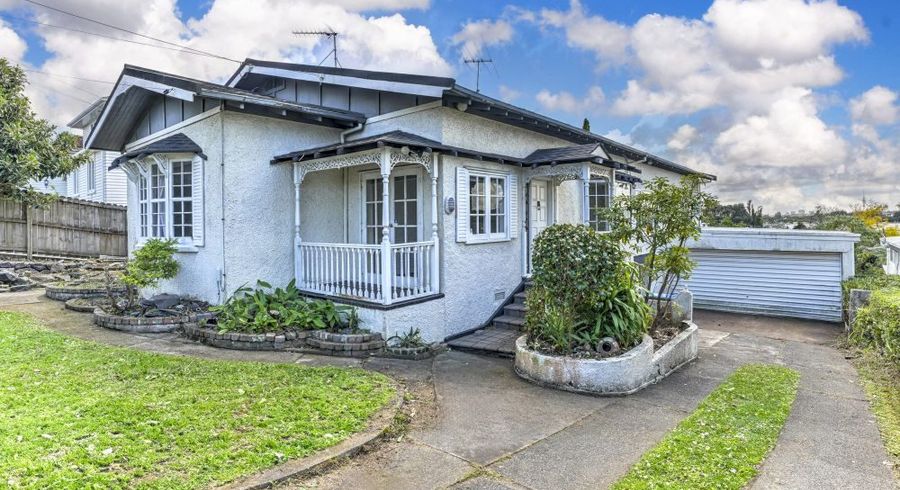  at 5 Cambrai Ave, Mount Roskill, Auckland City, Auckland