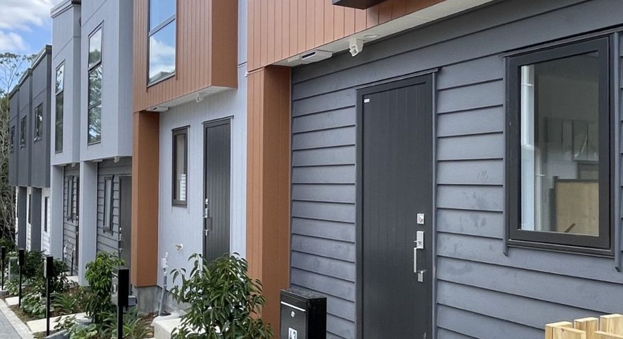  at 48/250 Great North Road, Henderson, Waitakere City, Auckland