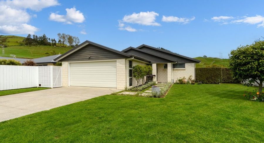  at 230 Ballintoy Park Drive, Welcome Bay, Tauranga