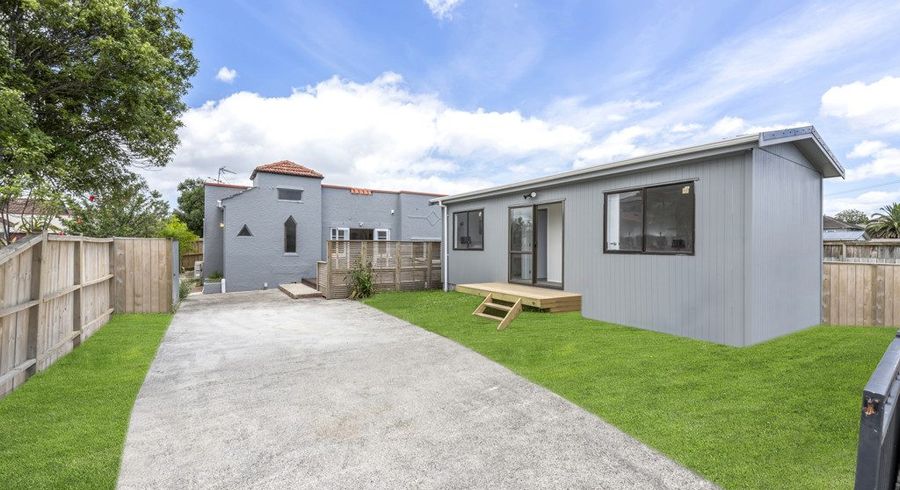  at 6 Lipscombe Avenue, Papatoetoe, Auckland