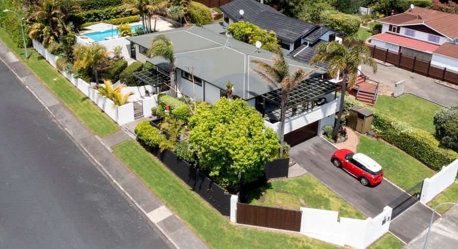  at 2 Copperfield Terrace, Mellons Bay, Auckland